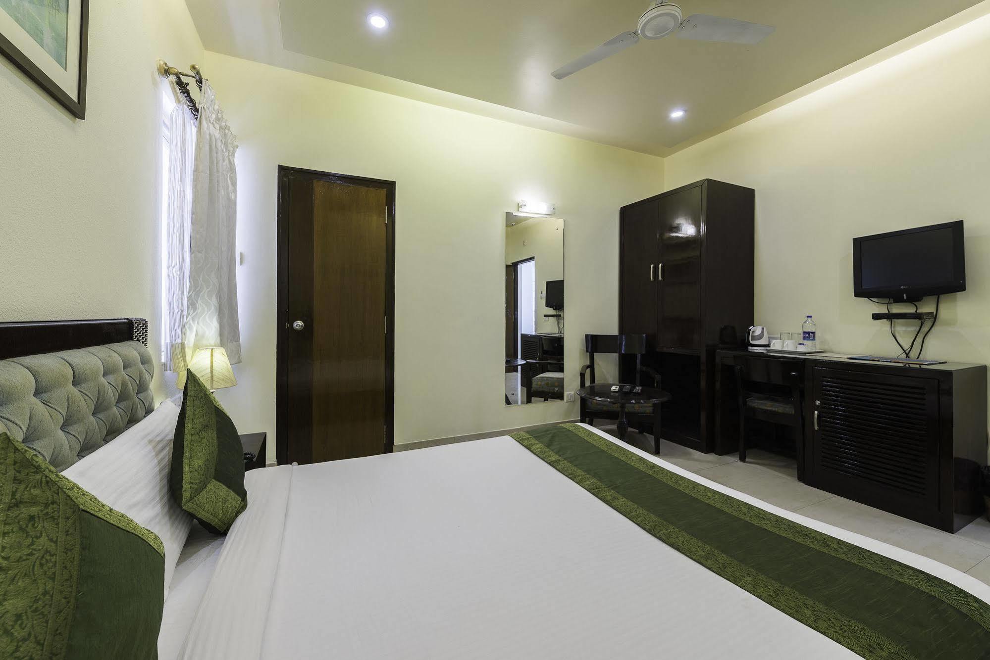 Olive Zip Rest House Road By Embassy Group Bangalore Esterno foto